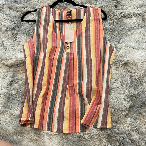 SHEIN Top - Picture 1 of 1